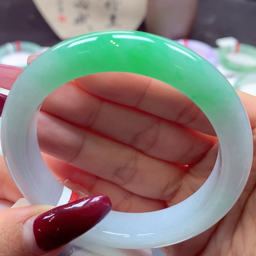 翡翠手镯未镶嵌正圈18号66