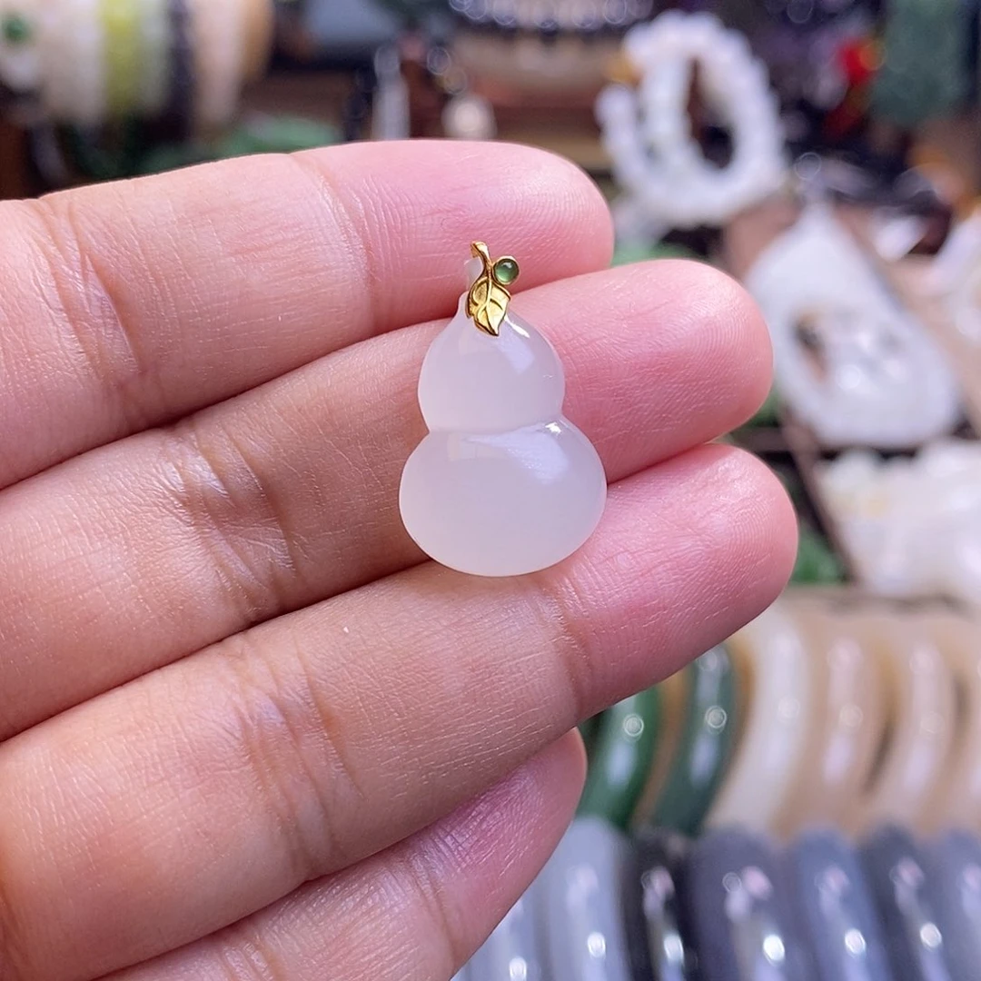 未镶嵌手镯和田玉收藏级新疆羊脂白玉高冰老矿料金镶葫芦