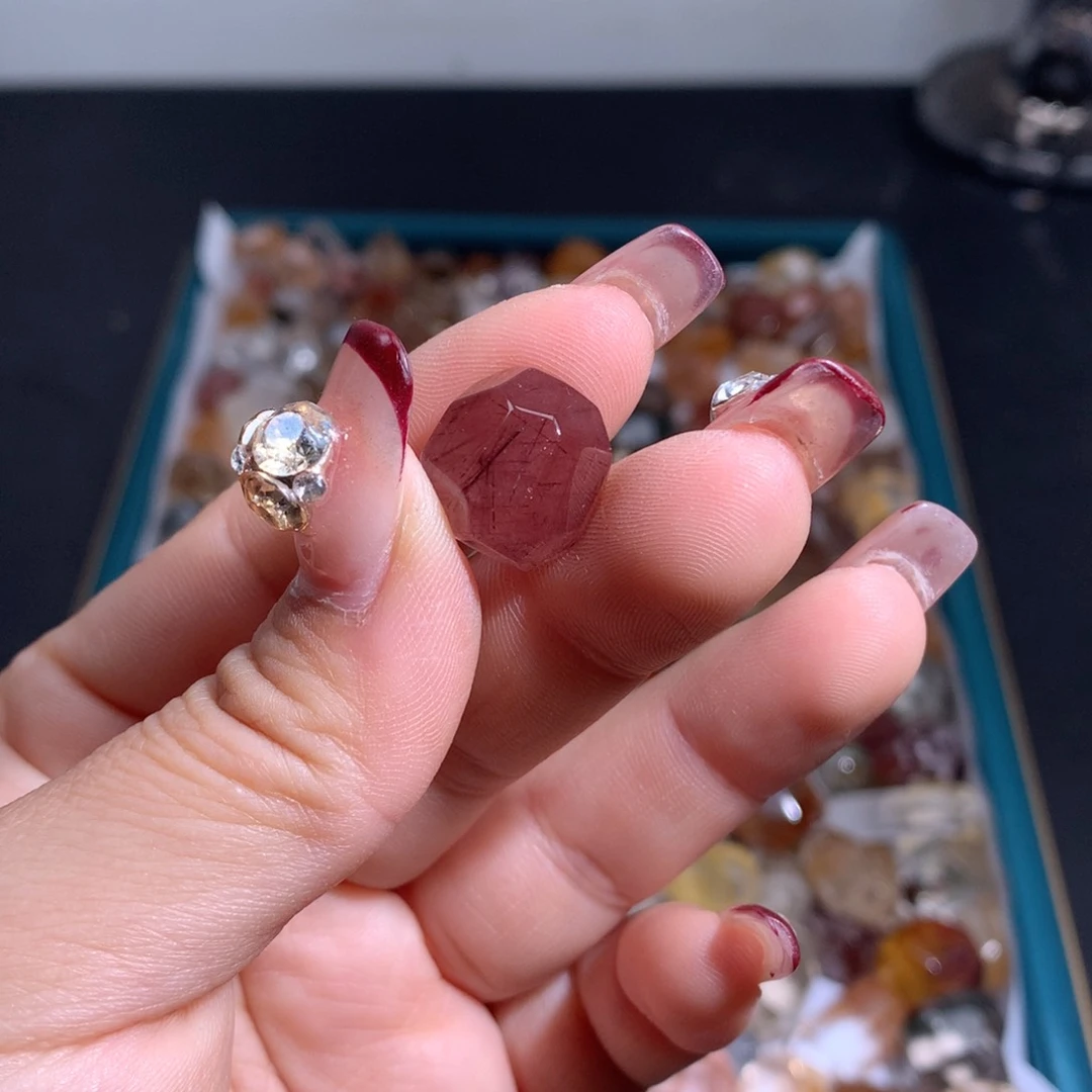 未镶嵌珠宝半成品水晶兔毛多样性