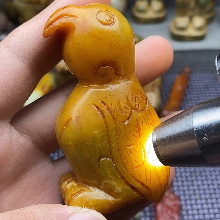 未镶嵌蛇纹石玉颈饰