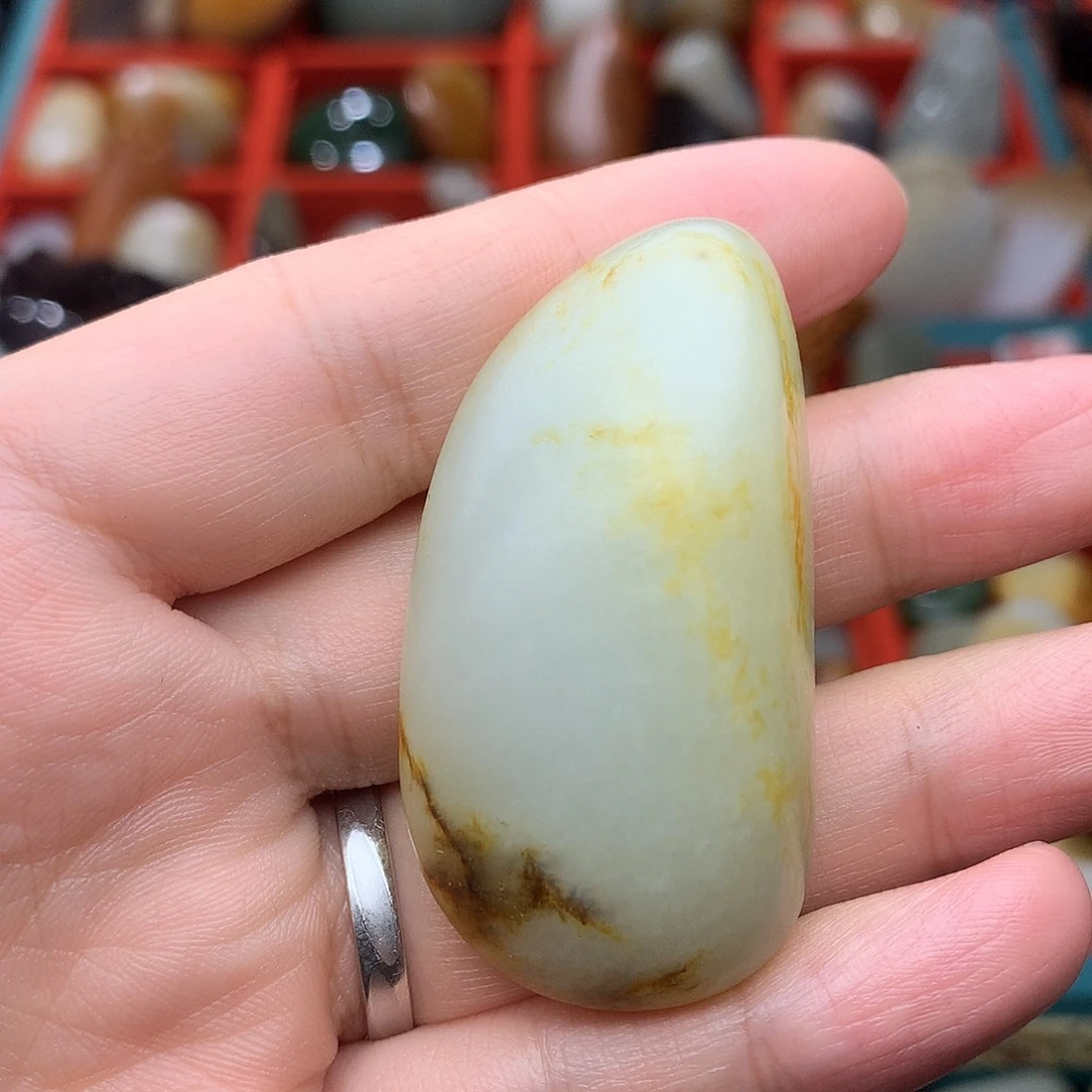 未镶嵌和田玉（子料）挂件