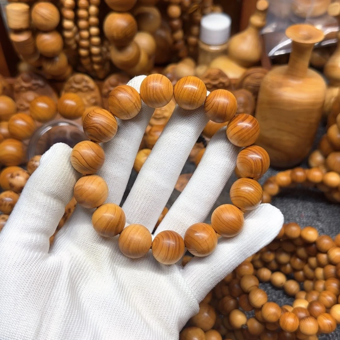 柏木我***森1.5太行崖柏手串