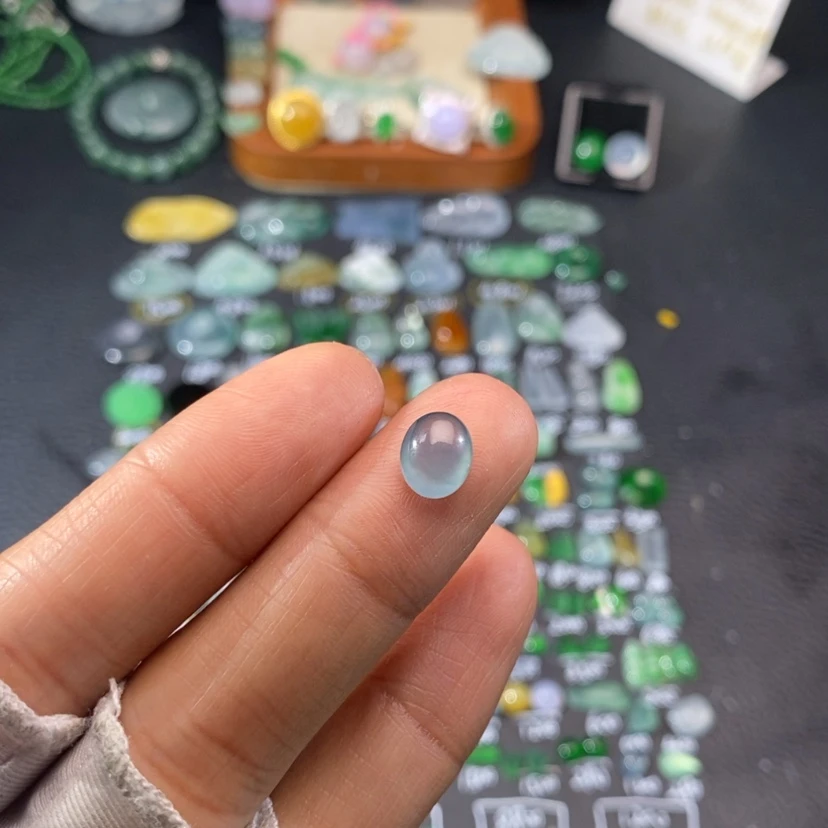 【闪购商品】翡翠挂件未镶嵌蛋