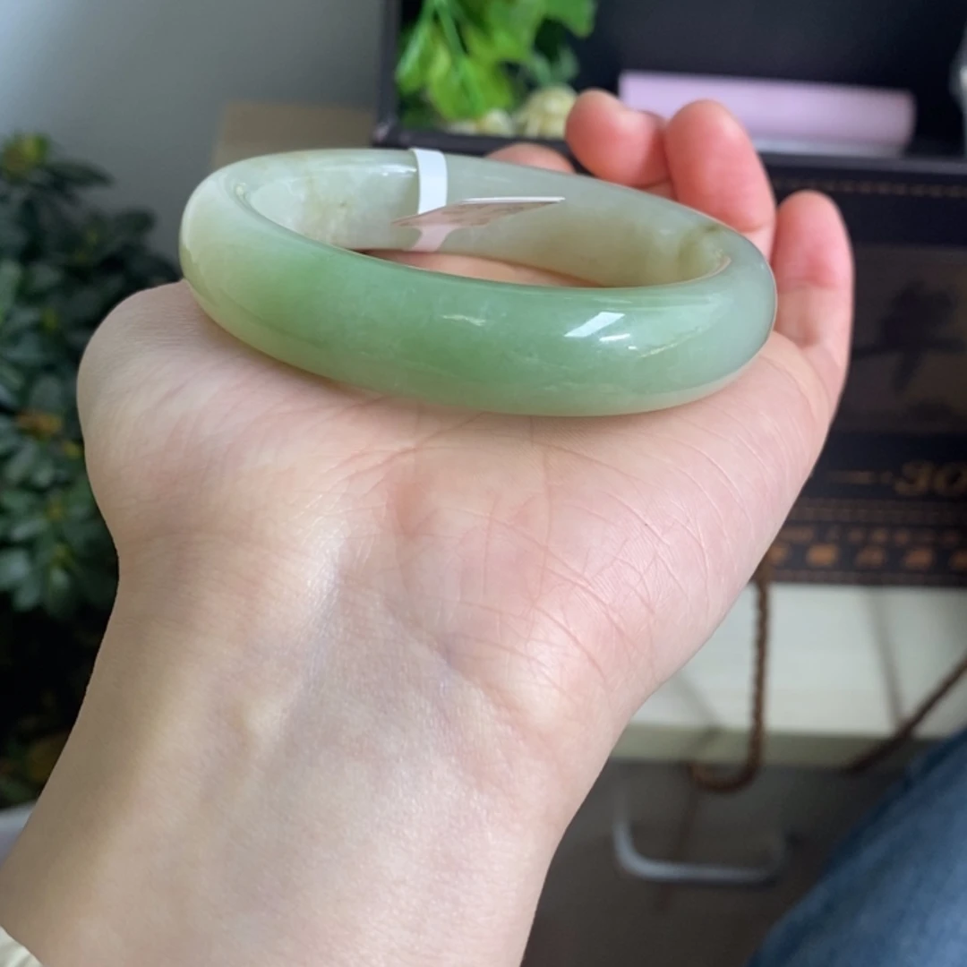 【闪购商品】和田玉手镯未镶嵌