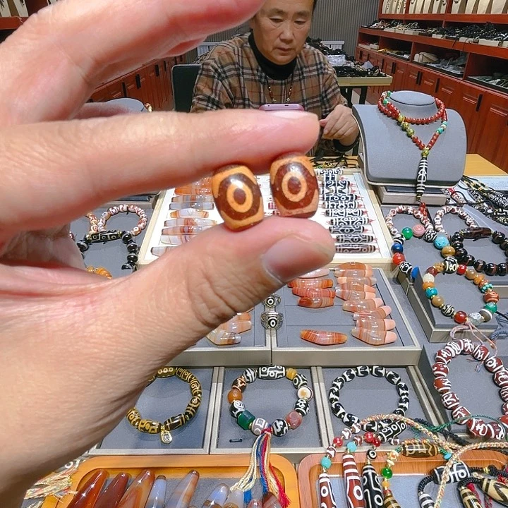 未镶嵌玛瑙/玉髓珠宝奇石