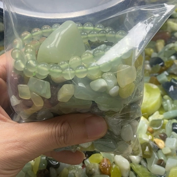 蛇纹石玉未镶嵌鱼缸石