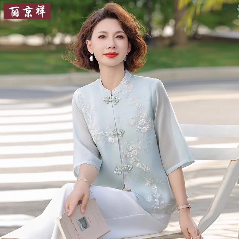中年妈妈新中式雪纺小衫套装新款中老年人女士国风刺绣上衣服新款