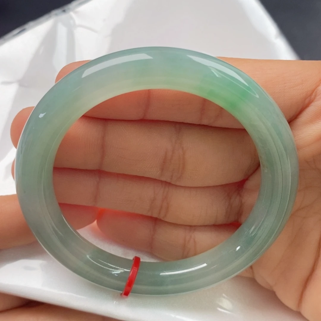 翡翠手镯（圆镯）未镶嵌