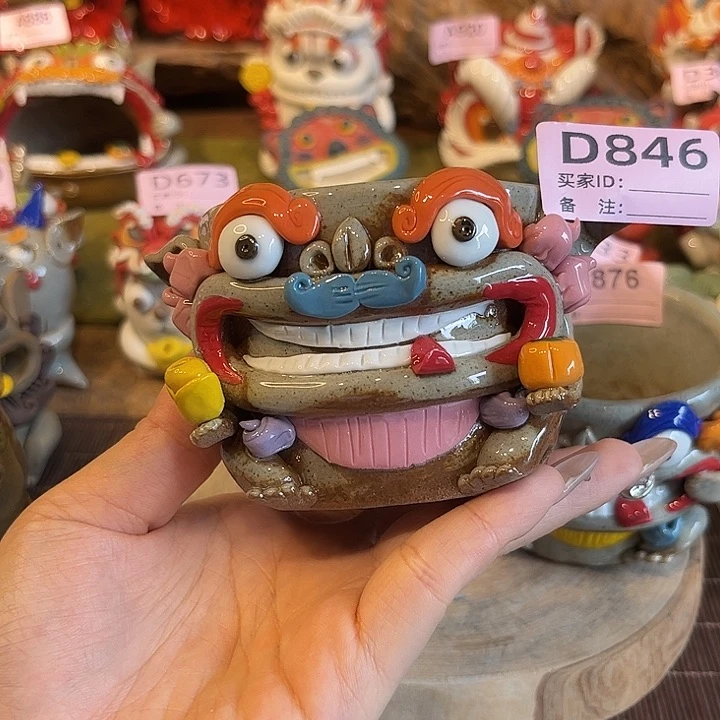泥塑八*纯手工陶瓷摆件