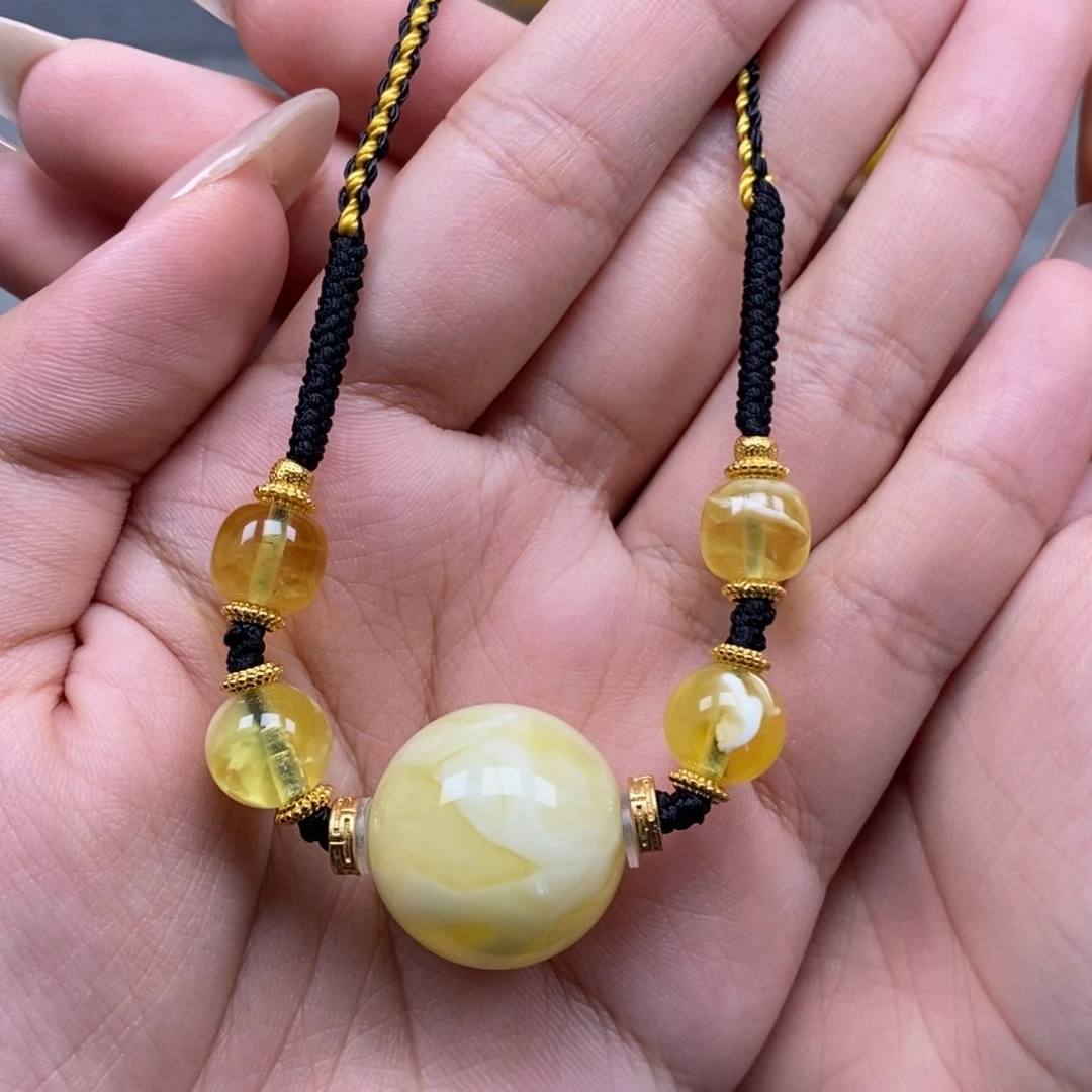 未镶嵌琥珀珠宝奇石