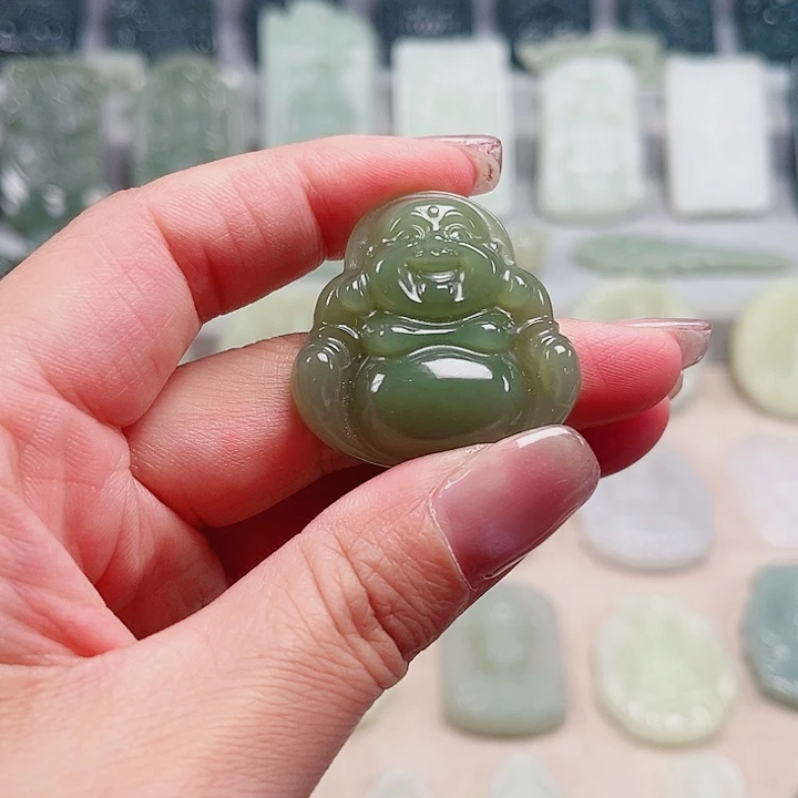 颈饰未镶嵌和田玉