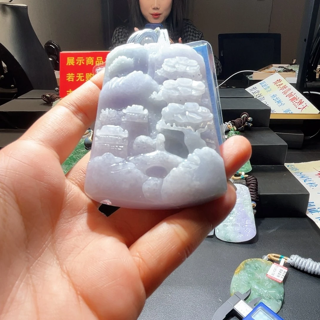 颈饰未镶嵌翡翠一