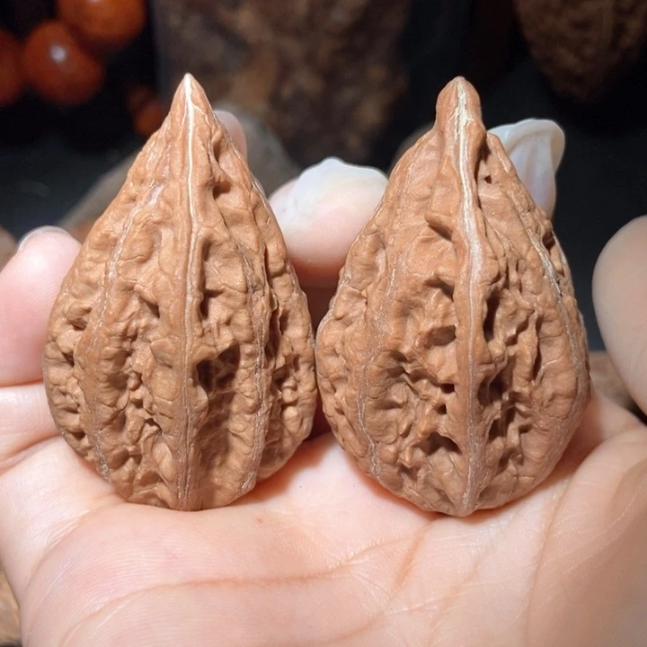 文玩核桃把件东北楸子小雪73