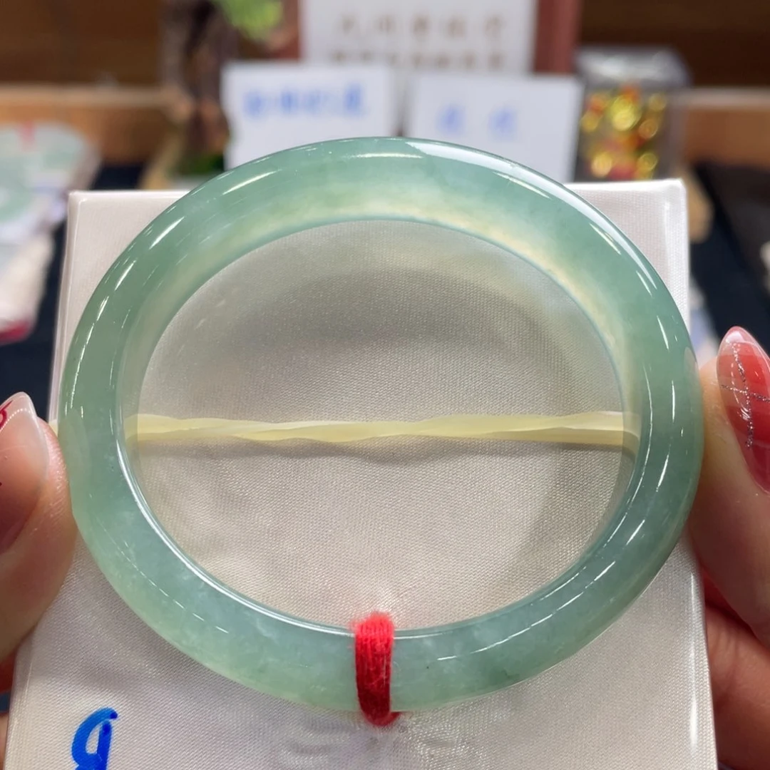 翡翠手镯未镶嵌55贵妃