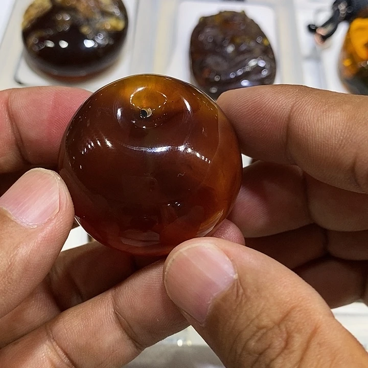 乐***壮裸石琥珀未镶嵌一
