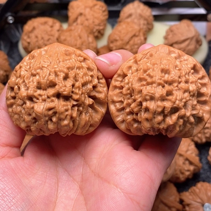 文玩核桃把件伯*毕业大官帽48