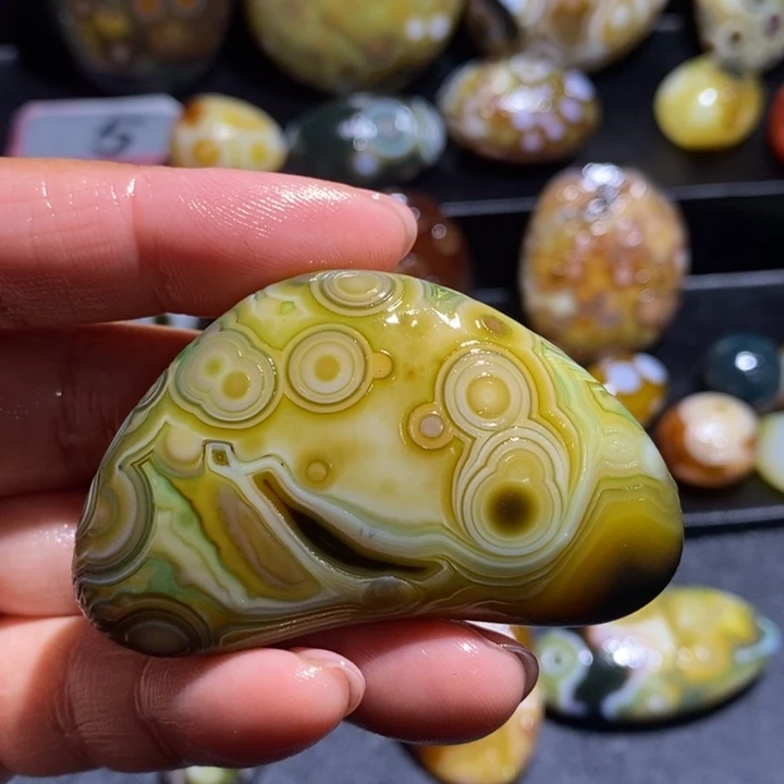 玛瑙/玉髓未镶嵌珠宝奇石58