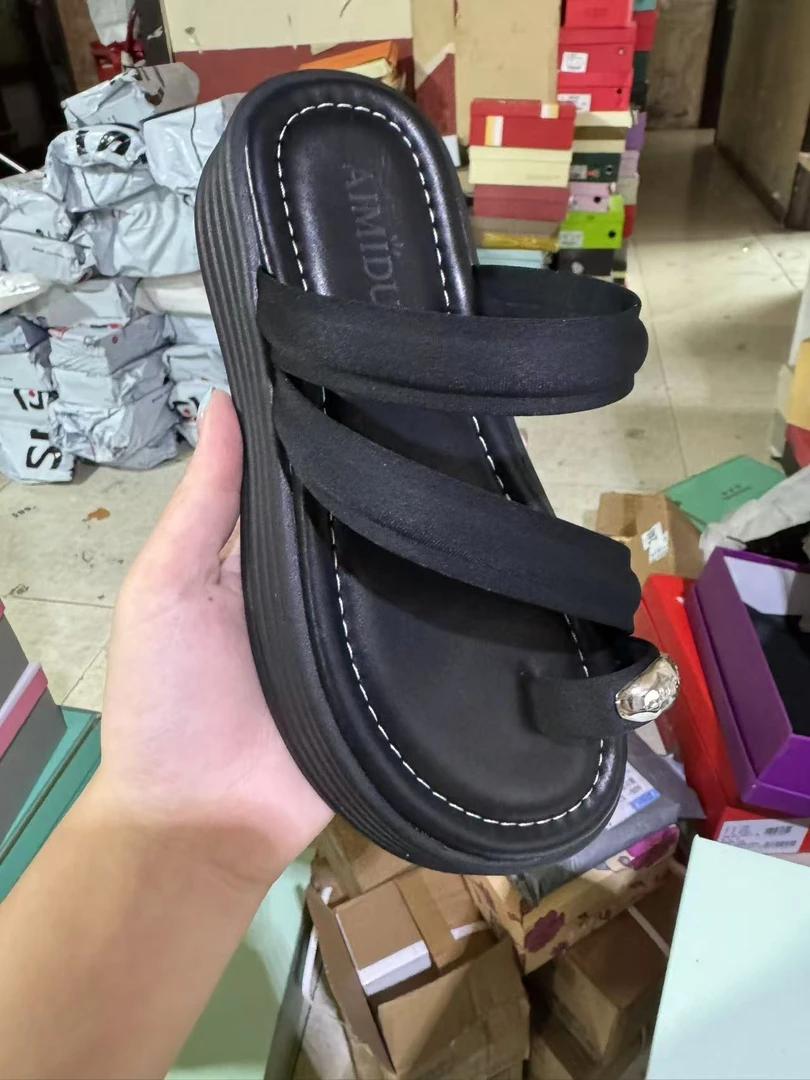 黑色  新款百搭舒适拖鞋8006