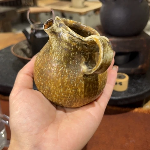 景德镇鱼和熊手工陶艺