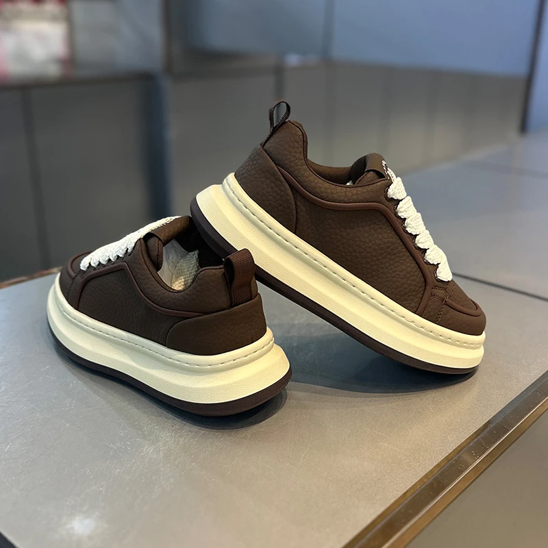 DMXUXM『设计风』轻松搭配~匠心制作~新款软底休闲运动百搭小白鞋男