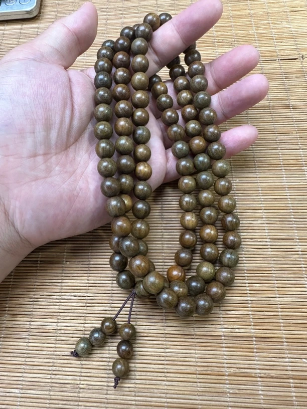 A08金丝蜜结绿檀绿檀0.8沉水香男女款