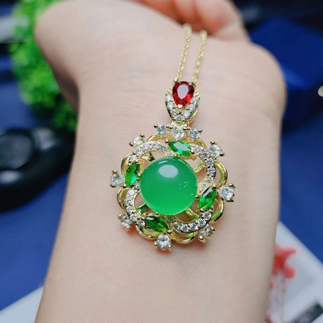 天然绿玉髓玛瑙花朵时来运转可转动项链吊坠气质百搭女士款