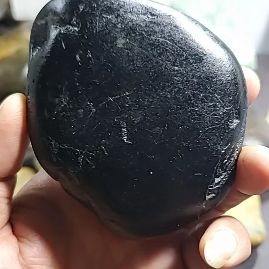 塞***鸿未镶嵌和田玉（糖玉）挂件
