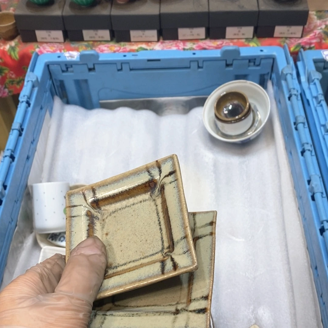 瓷片小**熊哈哈哈哈哈哈哈哈