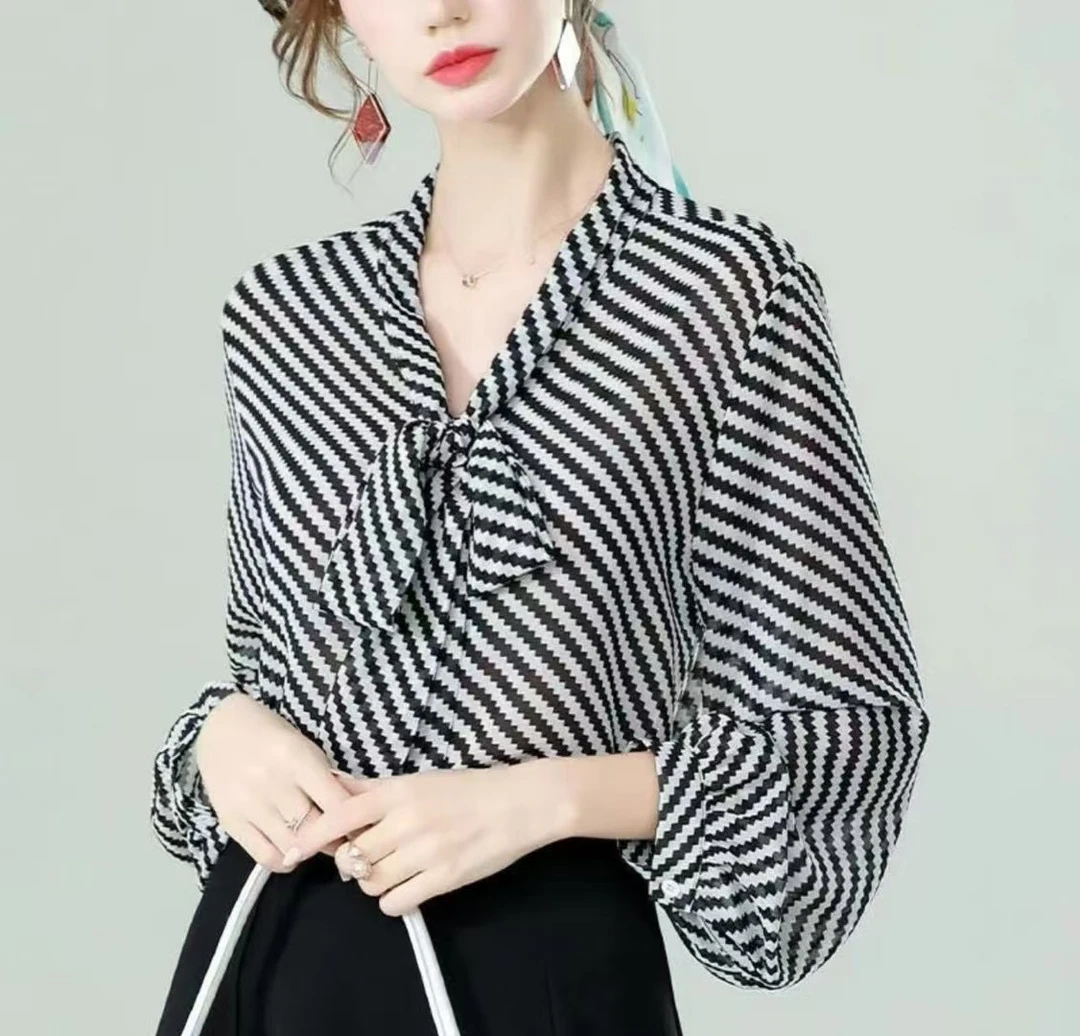 9055春夏新款复古v领衬衫女飘带上衣女条纹印花时尚气质雪纺衫女