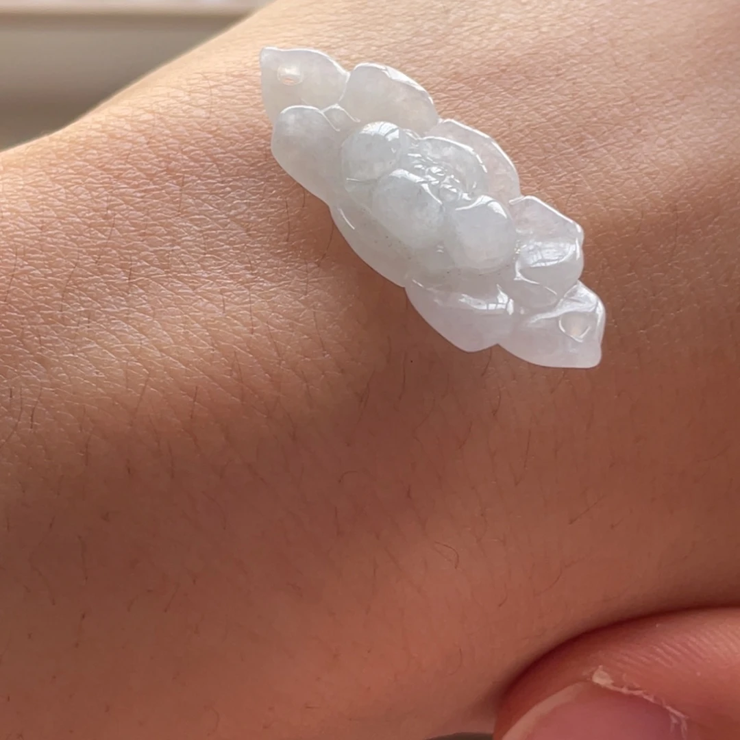 翡翠颈饰未镶嵌圆*福利