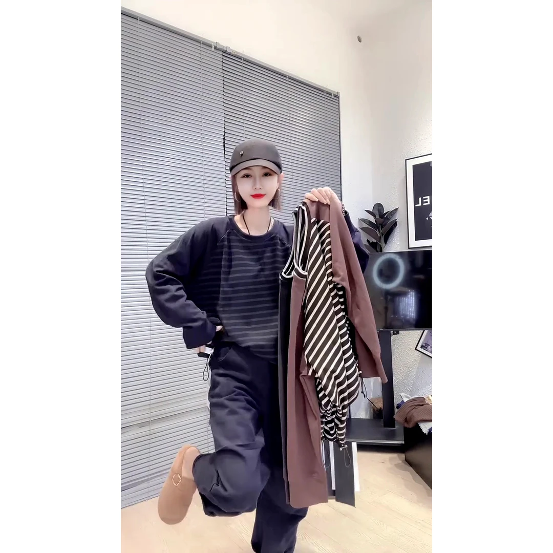 欧货新款宽松休闲撞色条纹插肩长袖卫衣