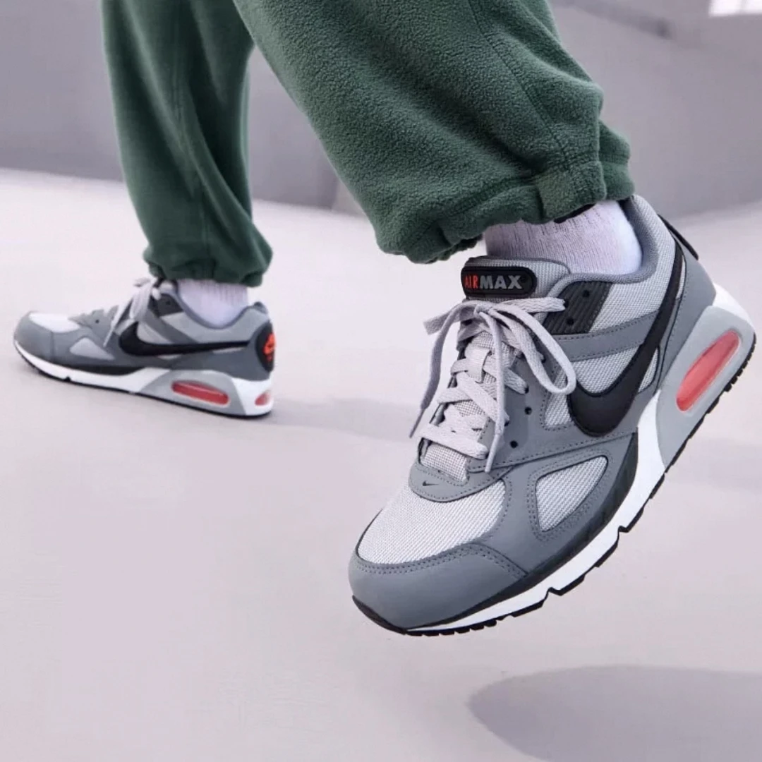 NIKE/耐克 Air Max IVO男鞋低帮运动舒适休闲跑步鞋580518-001