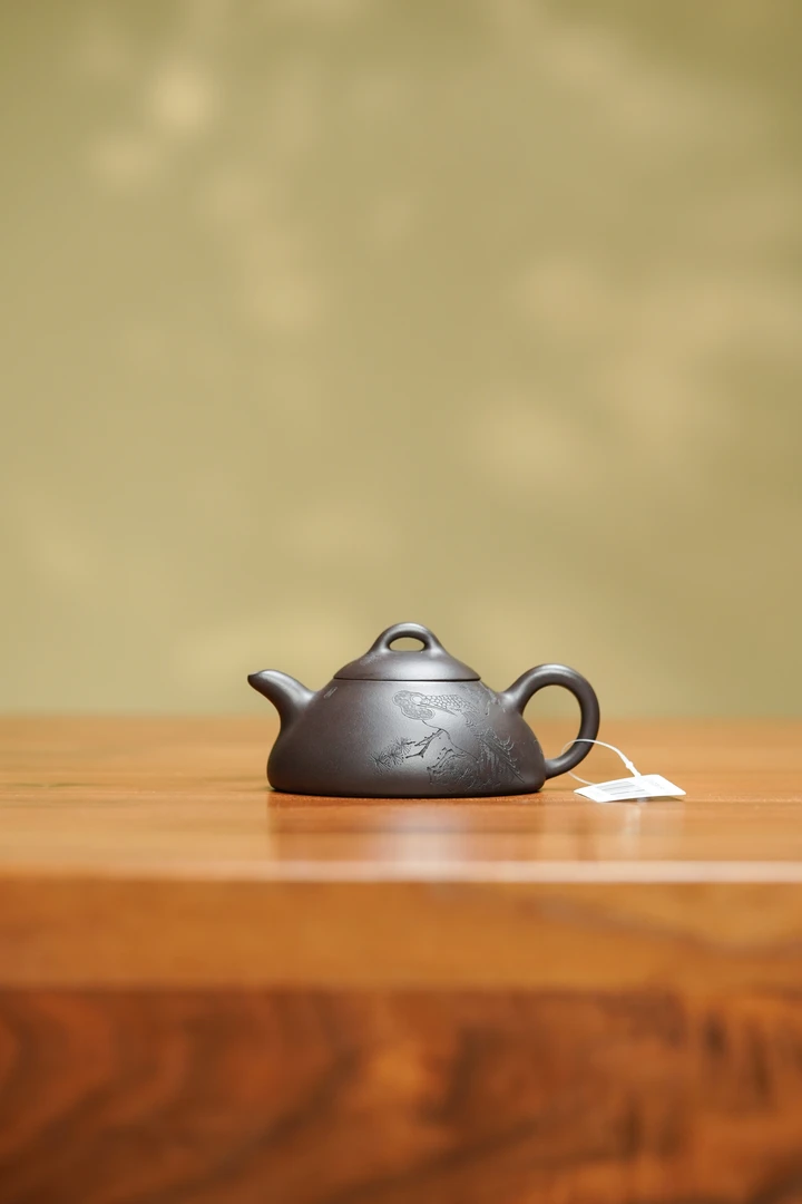 21号王亚萍茄皮紫泥舒月150CC