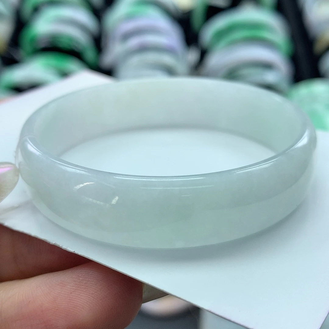 未镶嵌手镯翡翠公主