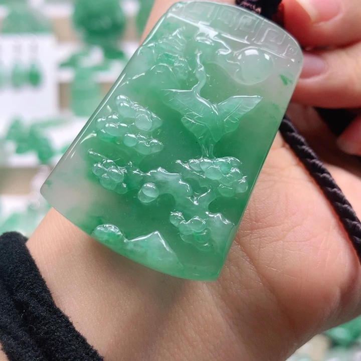 石英质玉未镶嵌颈饰天然非洲翠