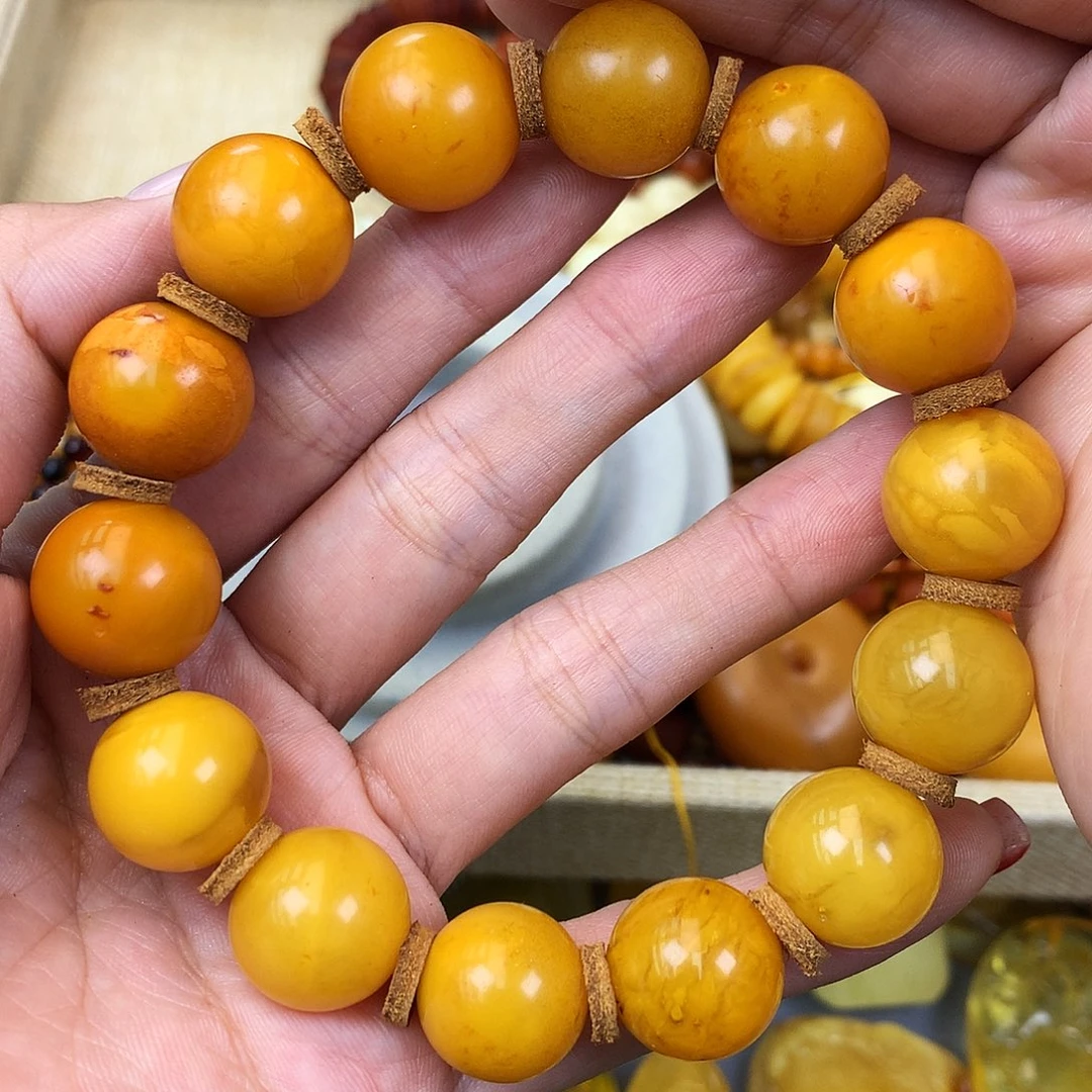 未镶嵌琥珀珠宝奇石