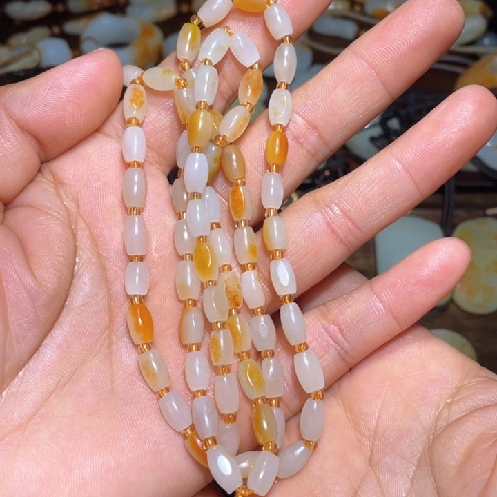 和田玉颈饰未镶嵌