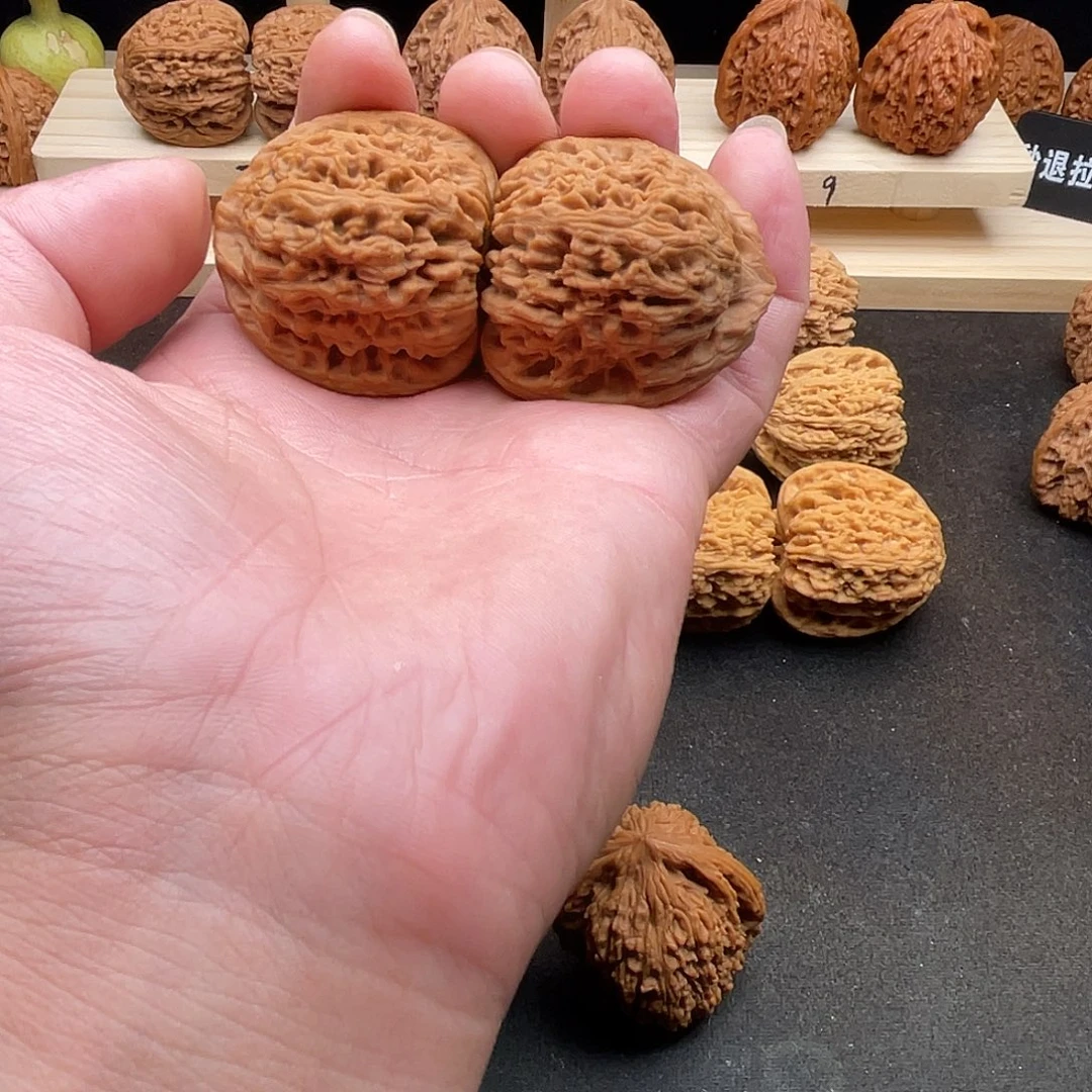 文玩核桃吊坠南疆