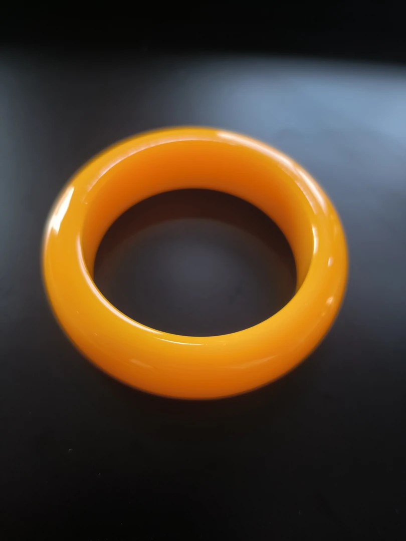 1639号橘黄色轮胎手镯