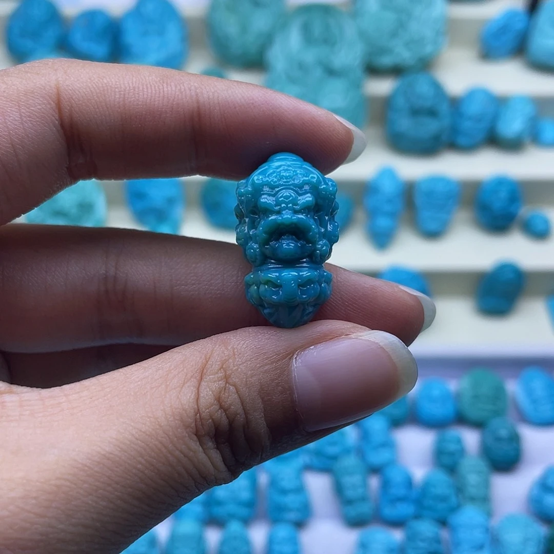 未镶嵌绿松石珠宝奇石