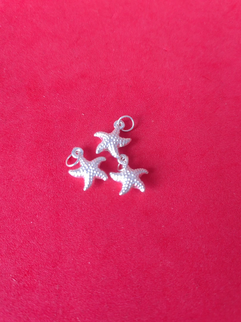 足银银制品 足银制品，小星星滴溜，直径10.8
