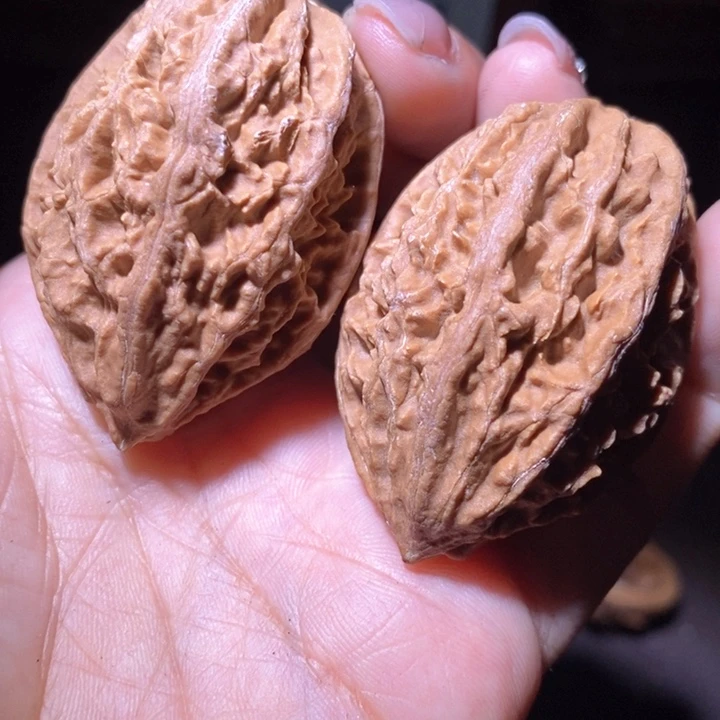 文玩核桃把件东北野生楸子小美62