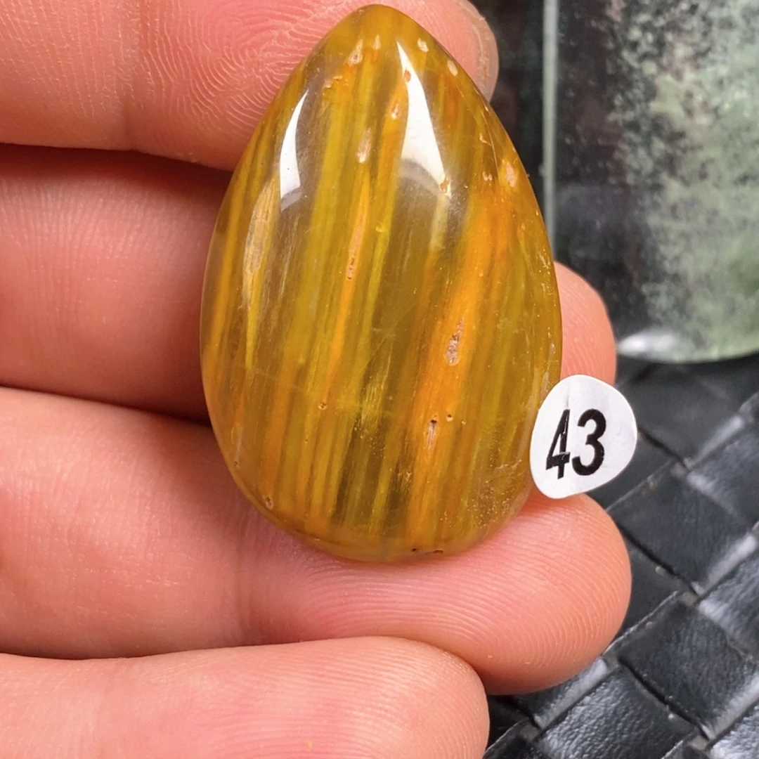 未镶嵌颈饰水晶水晶
