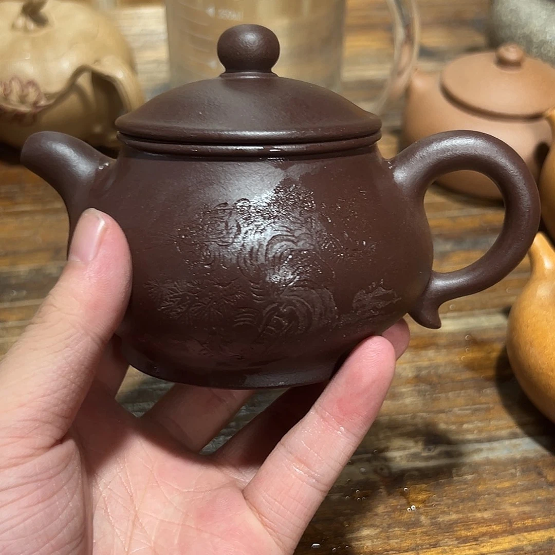 茶壶紫砂紫砂的味道很