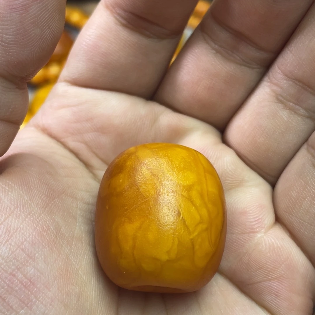 琥珀未镶嵌吊坠(不含链)