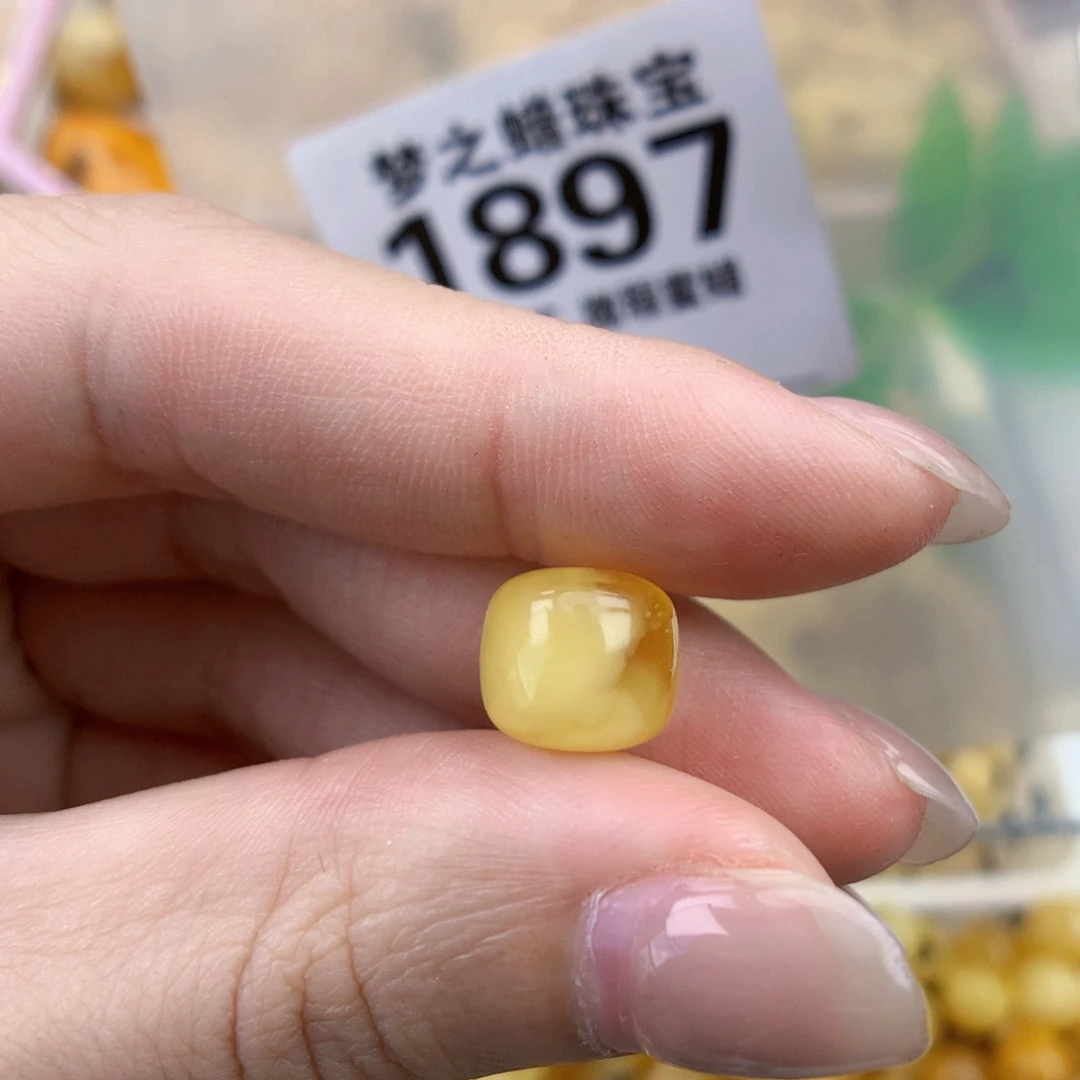 裸石琥珀未镶嵌10