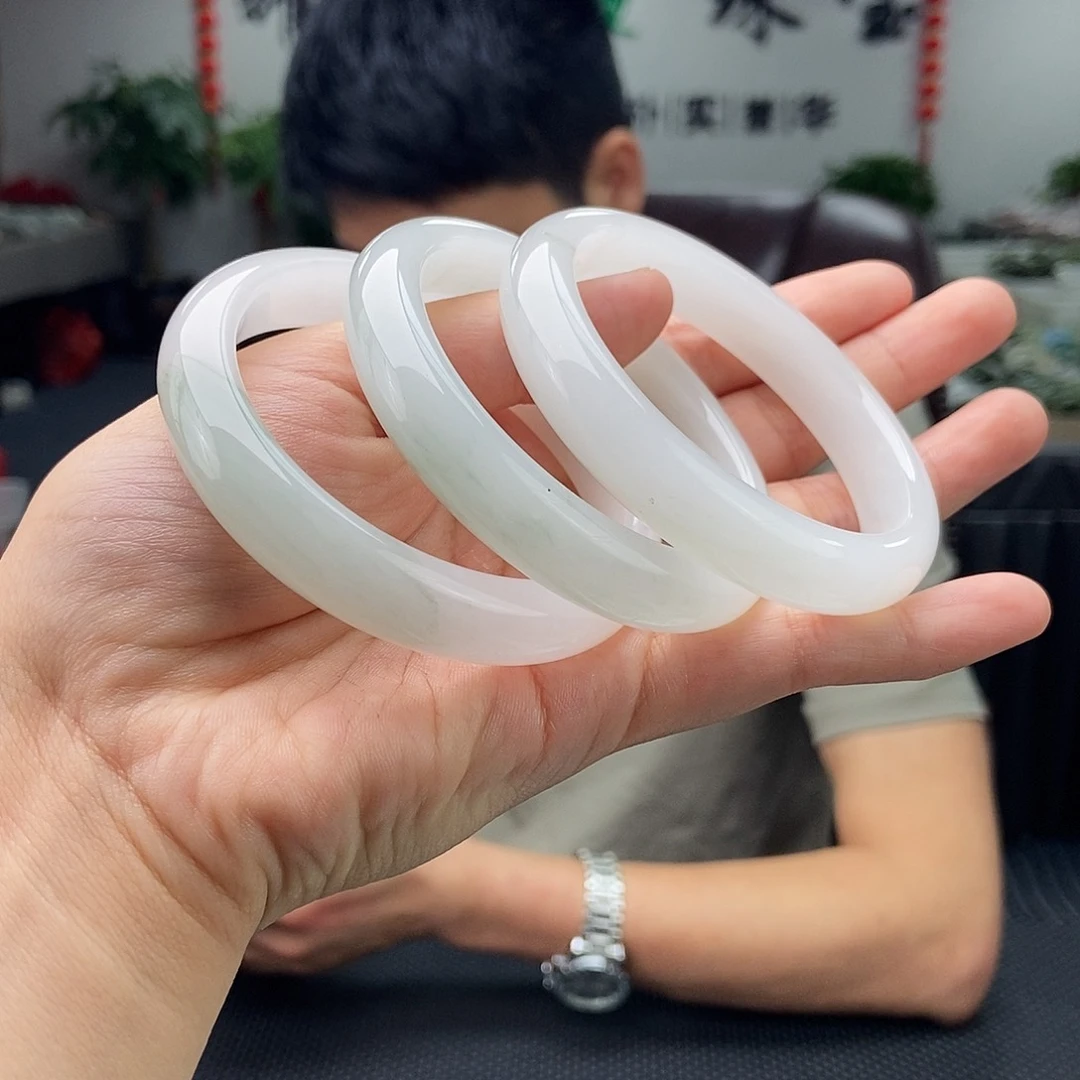 石英质玉（天山翠）53-64颜色多样性发拍一发一未镶嵌