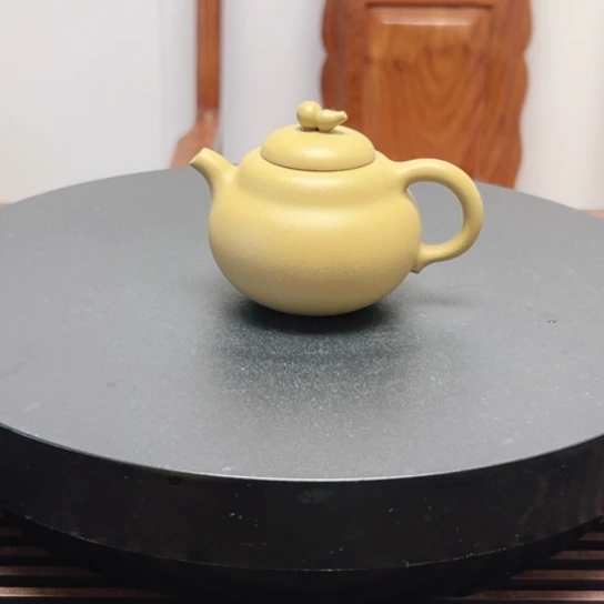 茶壶紫砂黄龙山原矿本绿（150 cc）