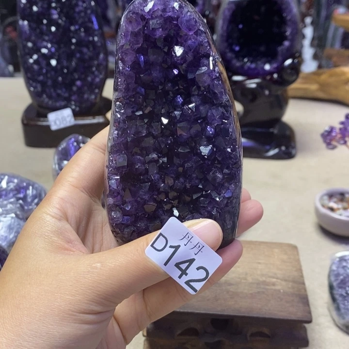 未镶嵌大型摆件（非配饰）水晶