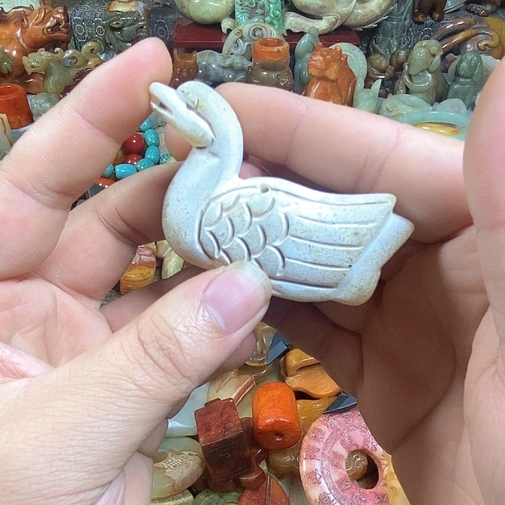 和田玉未镶嵌挂件